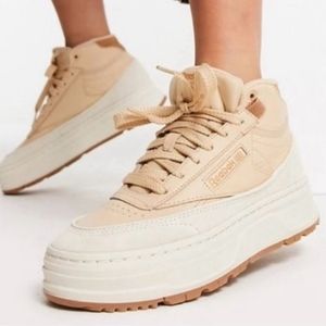 *NIB* REEBOK "CLUB C GEO" SNEAKERS (PLATFORM) SZ/8.5W